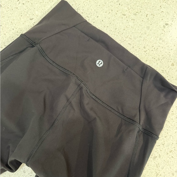 Lululemon Black Leggings size 6 - Picture 3 of 5